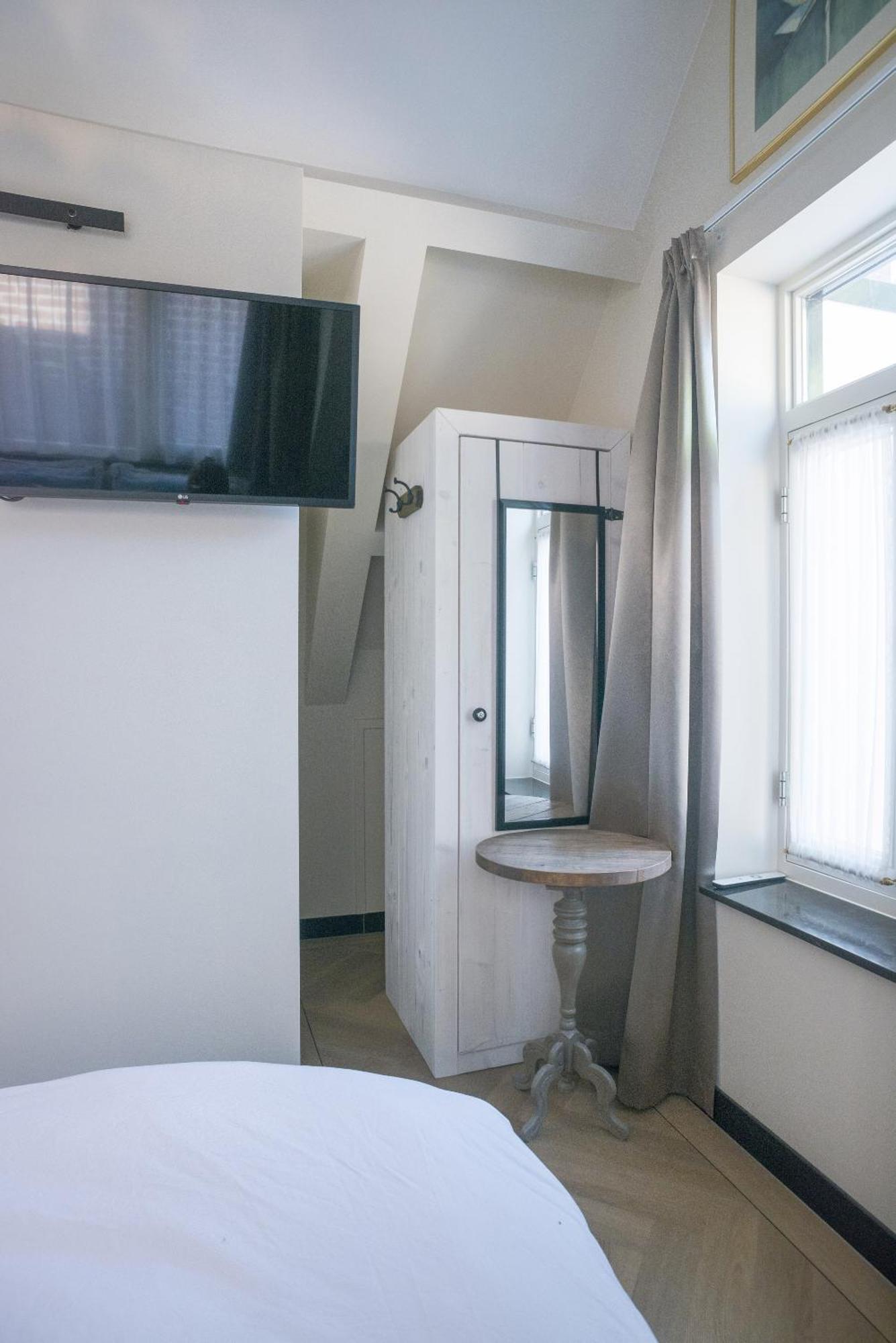 Apartment New Warm, Bed En Koffie Tilburg
